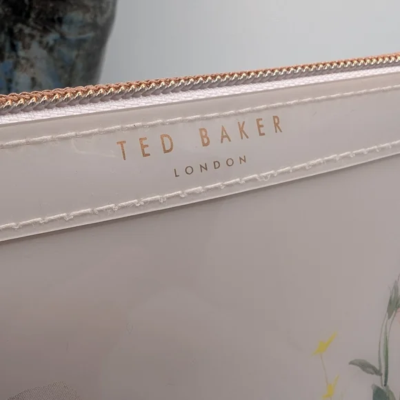 Ted Baker Cream and Pink Cosmetic Bag Rose Gold Zipper - Picture 2 of 7